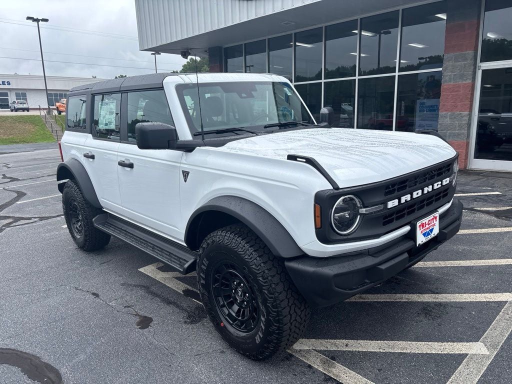 2026 Ford Bronco Base