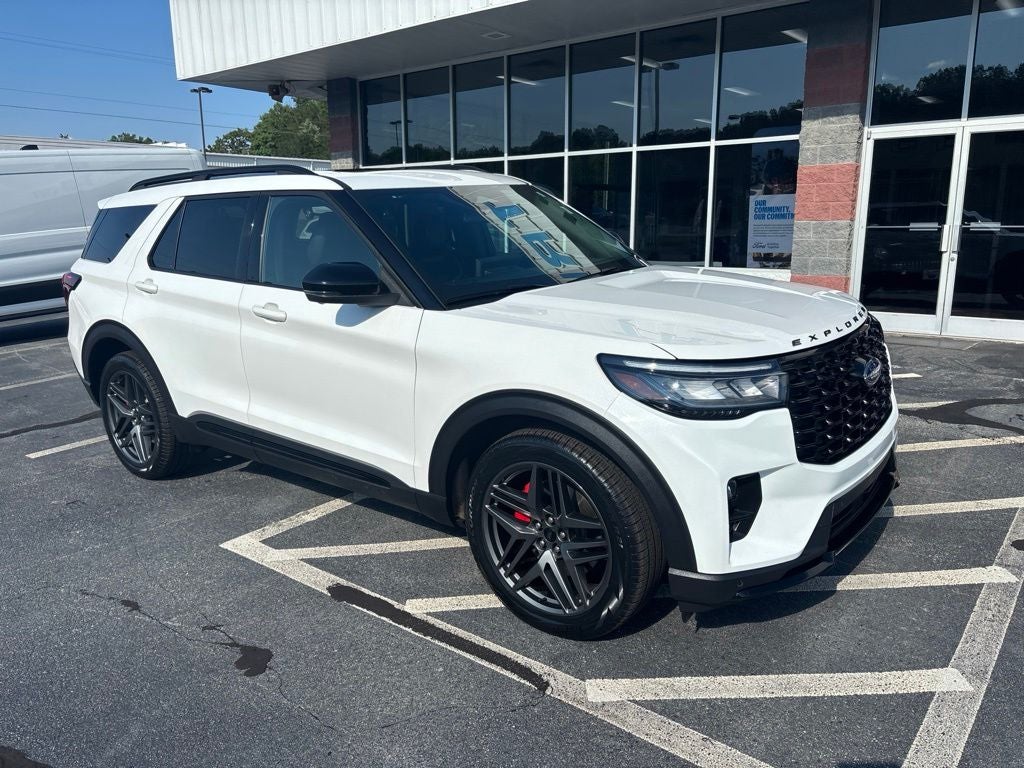 2025 Ford Explorer ST