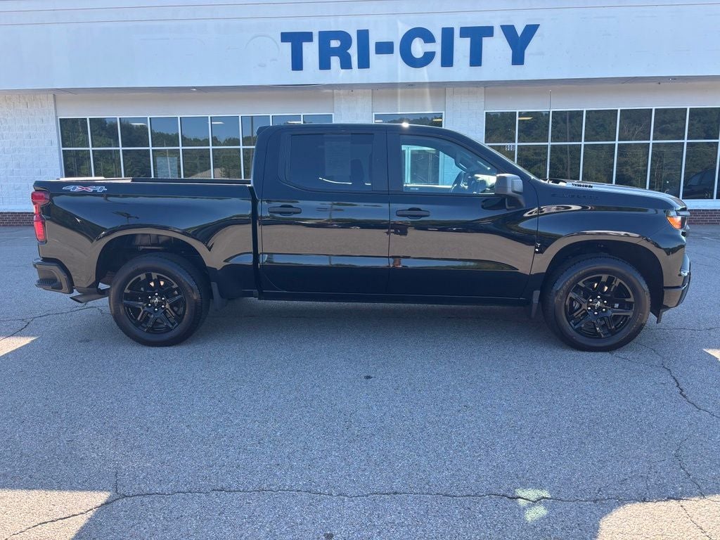 2025 Chevrolet Silverado 1500 Custom