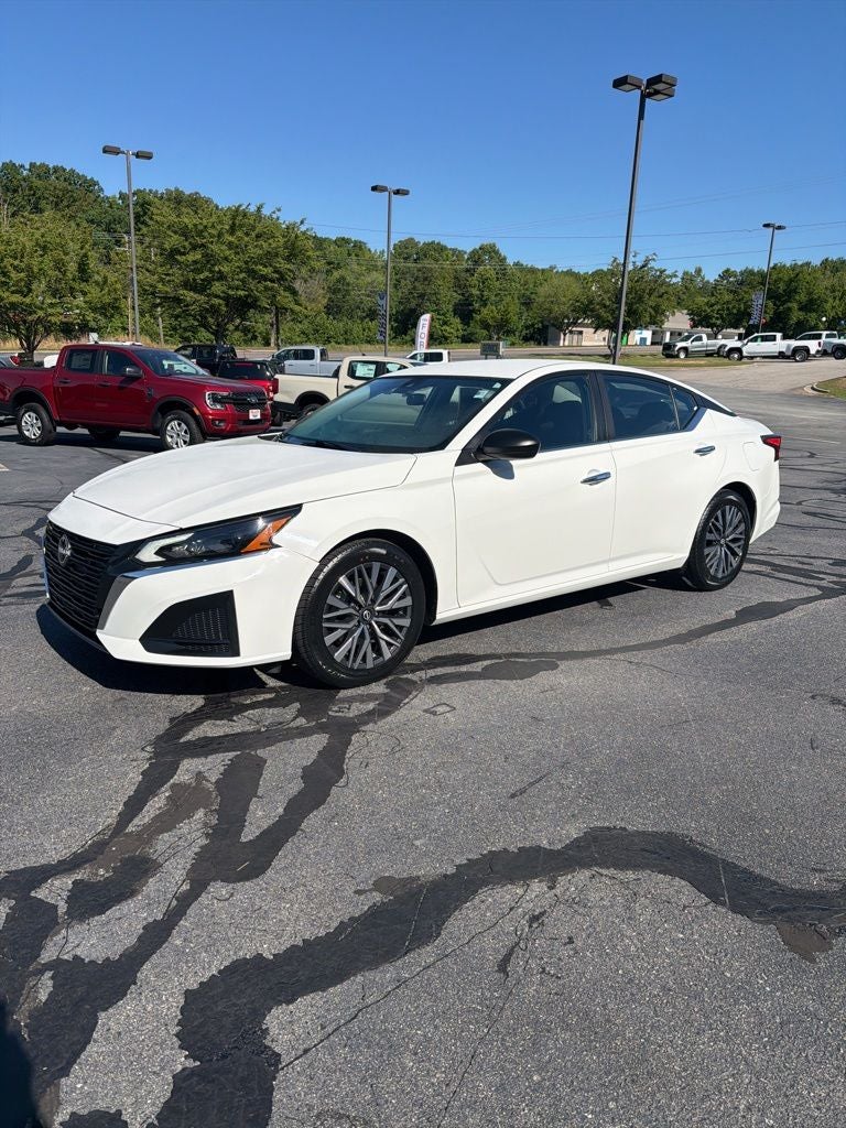 2025 Nissan Altima 2.5 SV