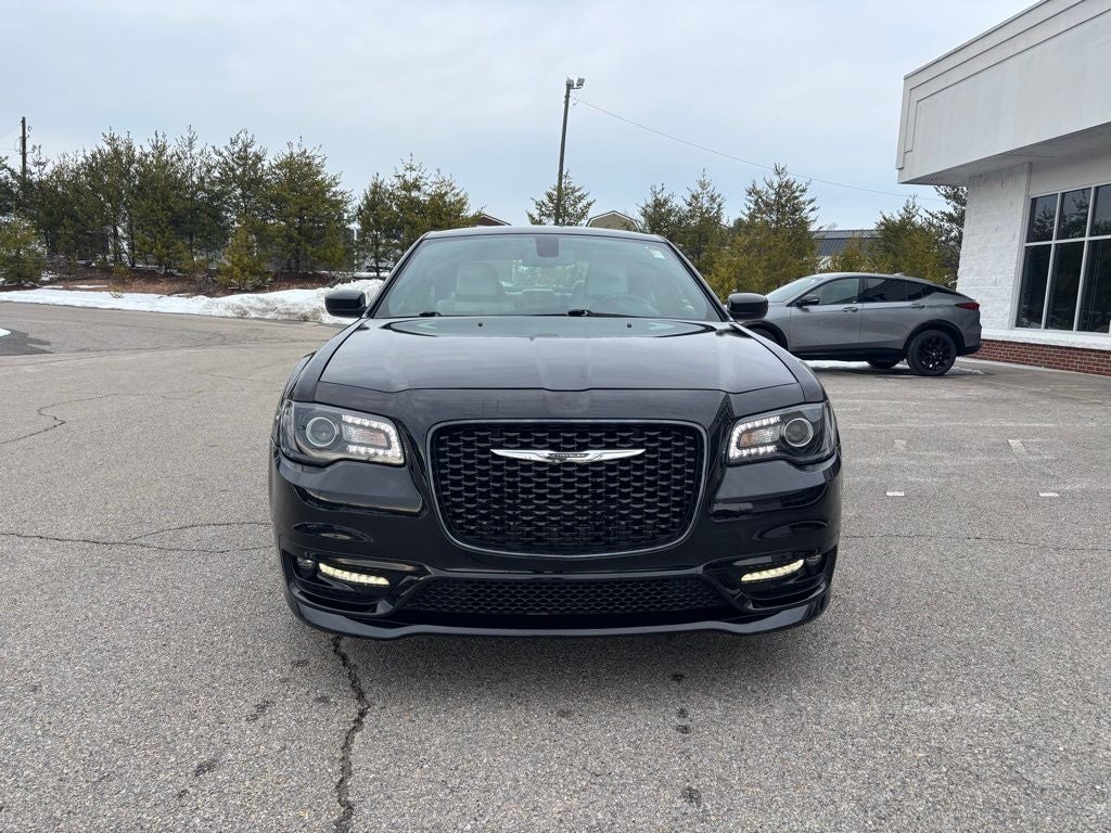 2018 Chrysler 300 S