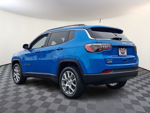 2022 Jeep Compass Latitude Lux
