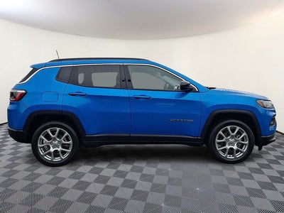 2022 Jeep Compass Latitude Lux