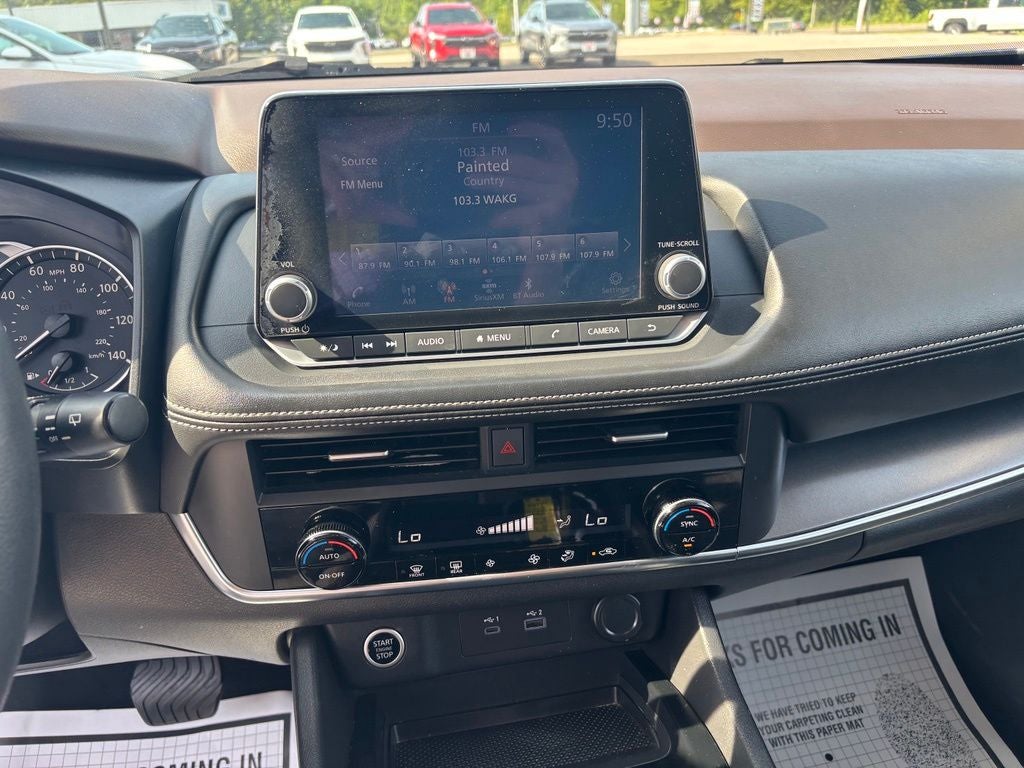 2023 Nissan Rogue SV