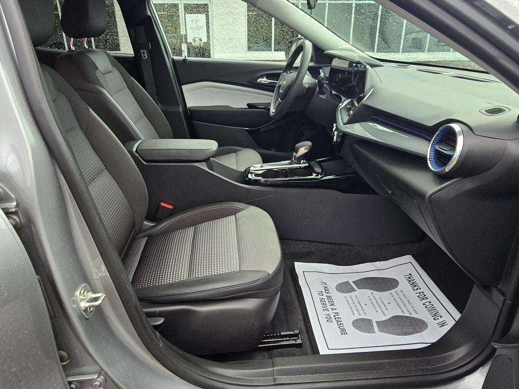 2024 Chevrolet Trax LT