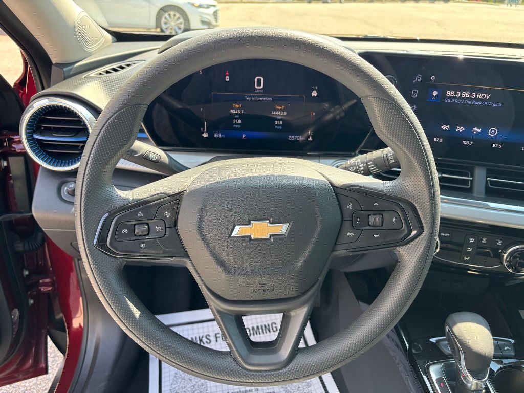 2025 Chevrolet Trax LT