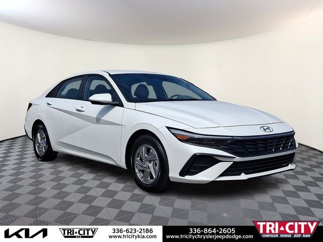 2025 Hyundai Elantra SE