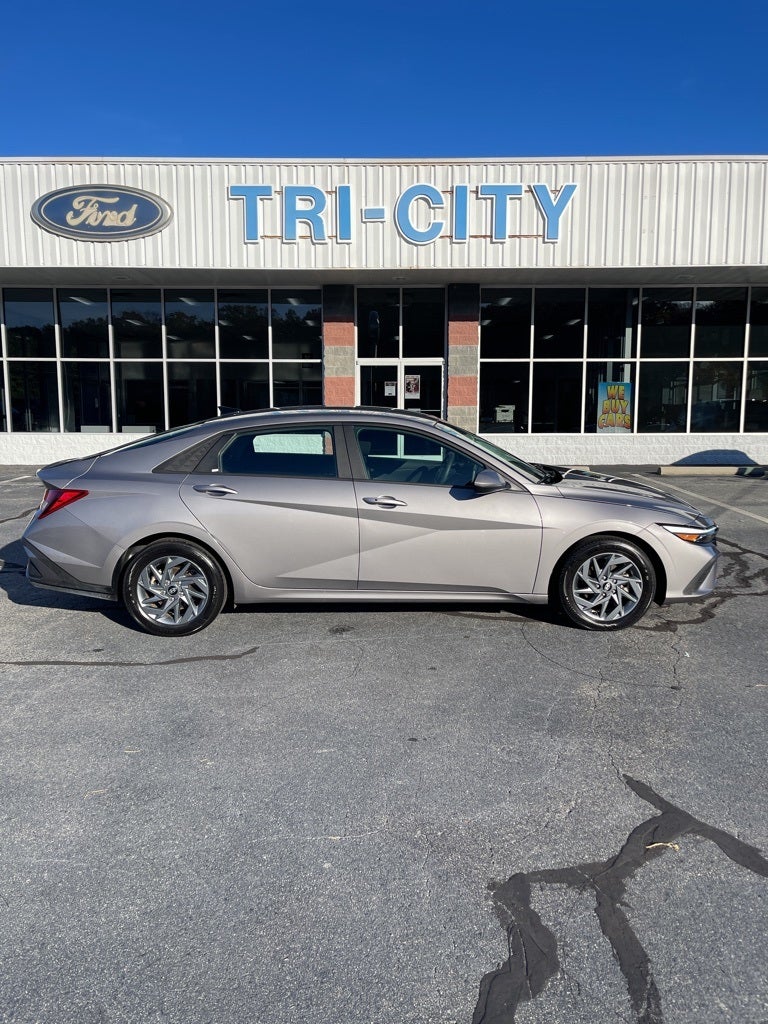 2024 Hyundai Elantra SEL