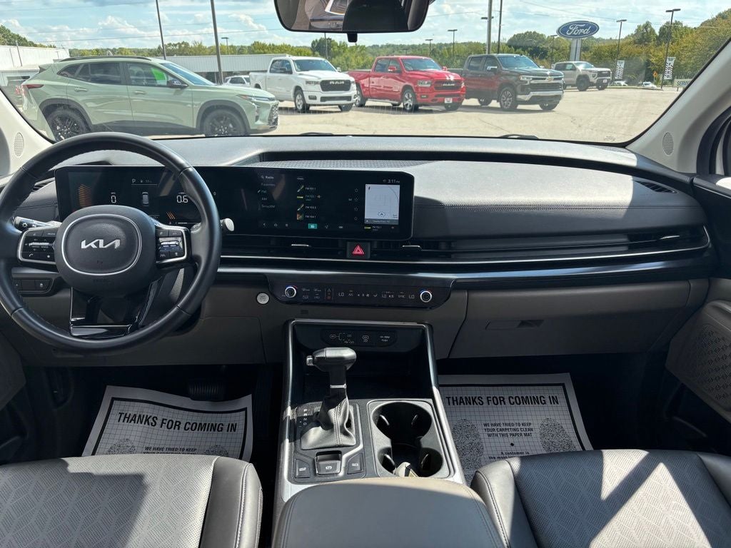 2025 Kia Carnival LXS