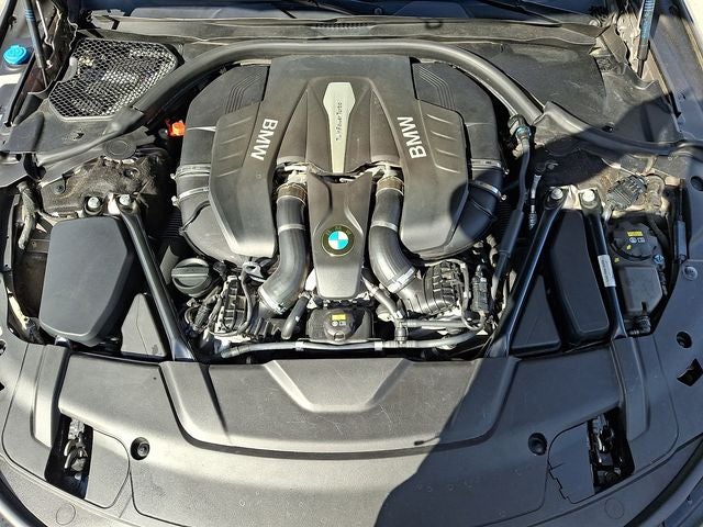 2016 BMW 7 Series 750i xDrive